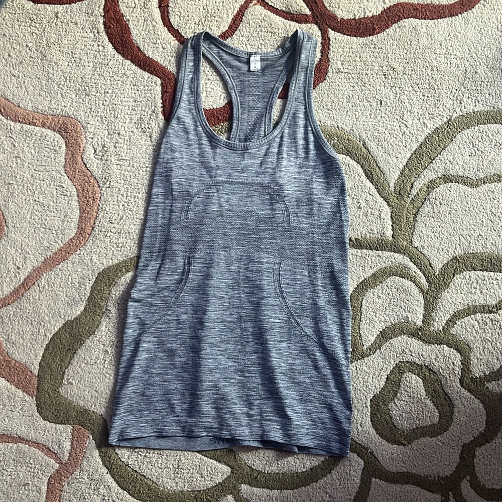 lululemon gray tank top